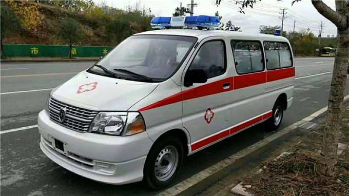 依安县丰田海狮救护车